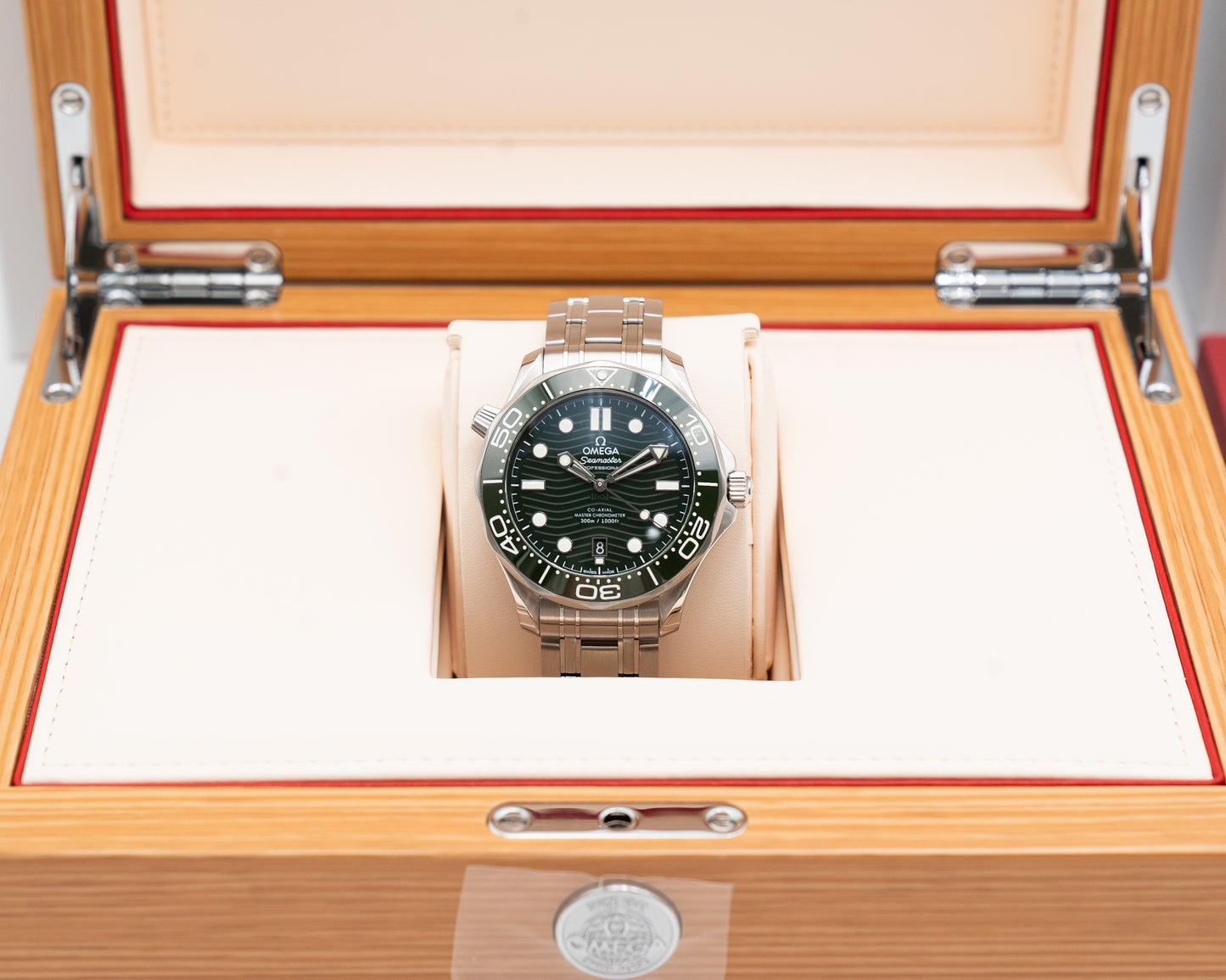 Omega Seamaster Diver 300M 42mm 210.30.42.20.10.001 Green Seaweed On Bracelet 2022