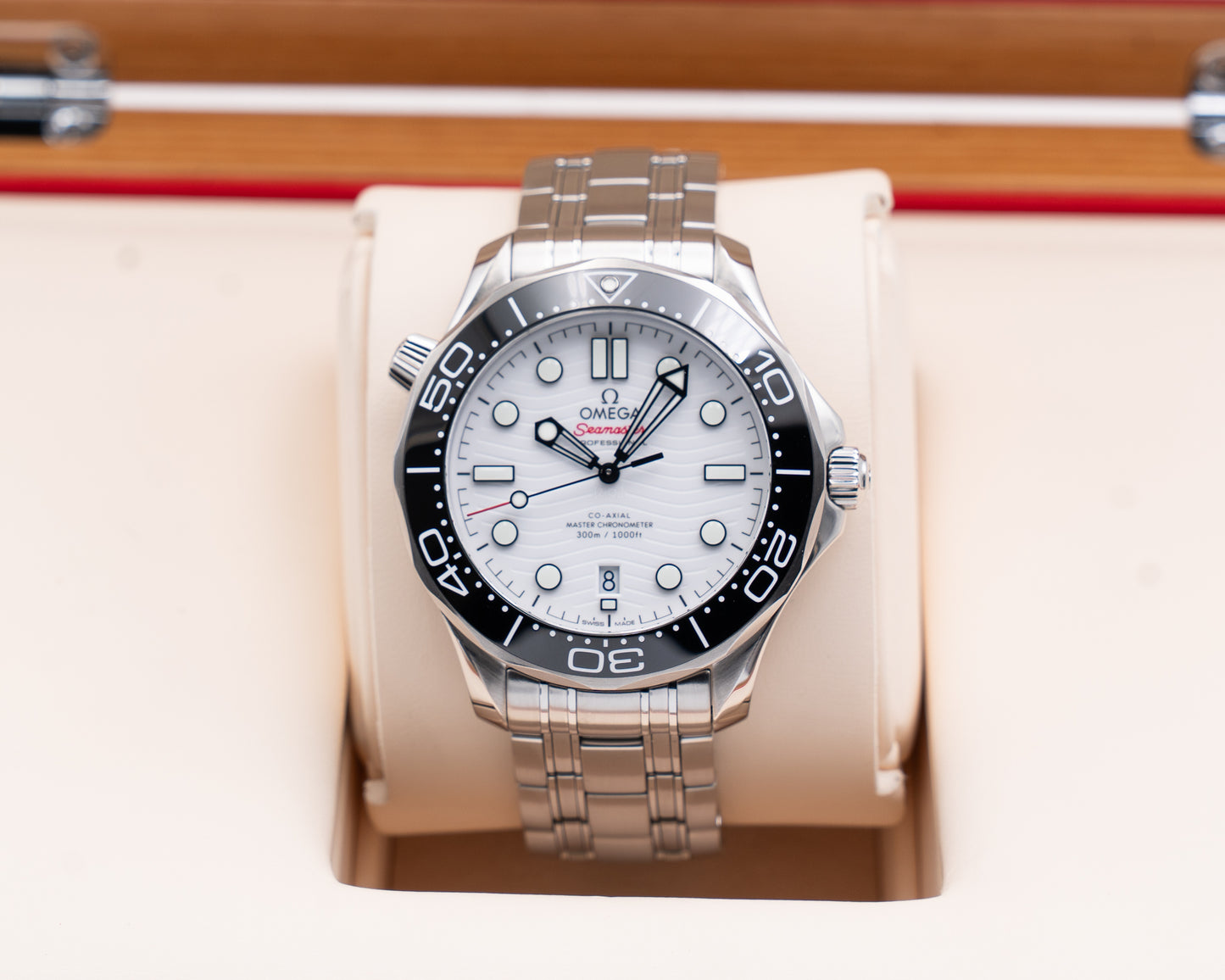 Omega Seamaster Diver 300M Master Co-Axial 42mm 210.30.42.20.04.001 White Dial 2023