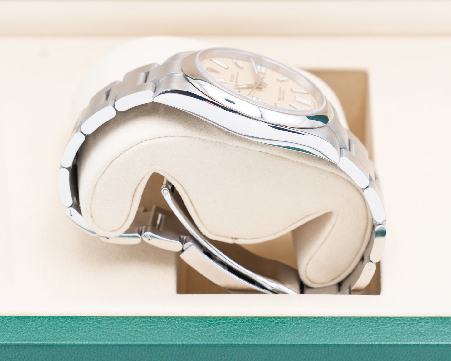 Rolex Oyster Perpetual 41mm 134300 Beige Dial 2025