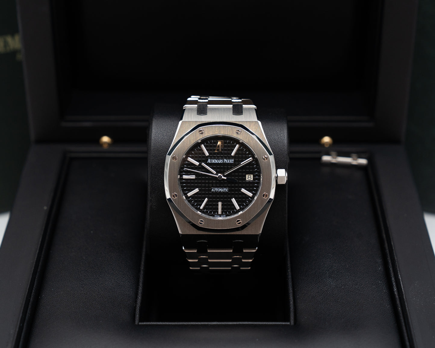 Audemars Piguet Royal Oak 39mm 15300st Black Dial Stainless Steel  (15300st.oo.1220st.03)