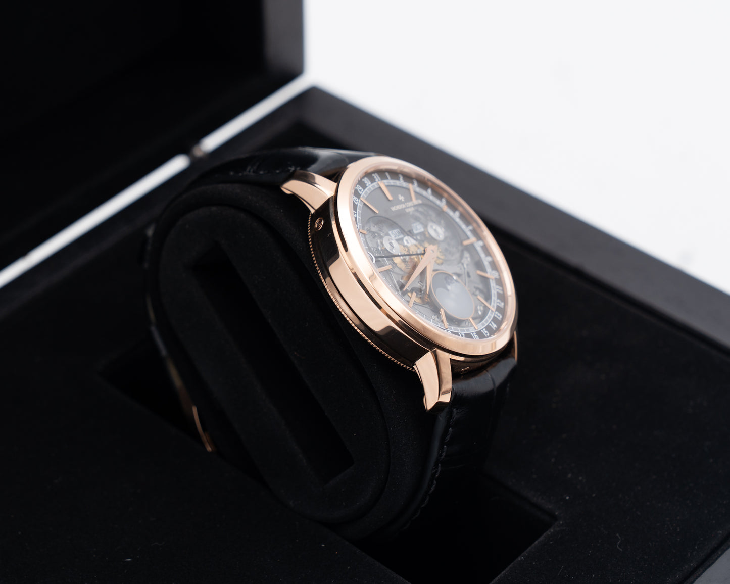 Vacheron Constantin Traditionelle 41mm 4020T/000R-B654 Rose Gold Open Face Complete Calendar 2025