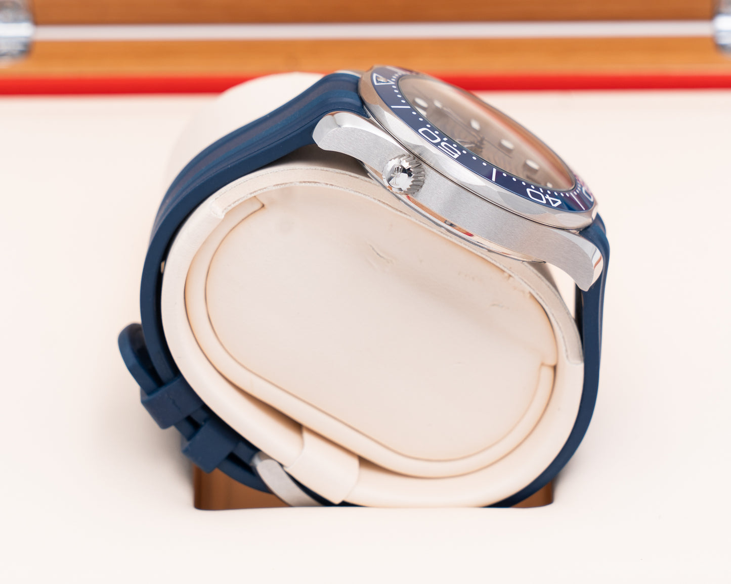 Omega Seamaster Diver 300M 210.32.42.20.06.001 Co-Axial 42 Blue