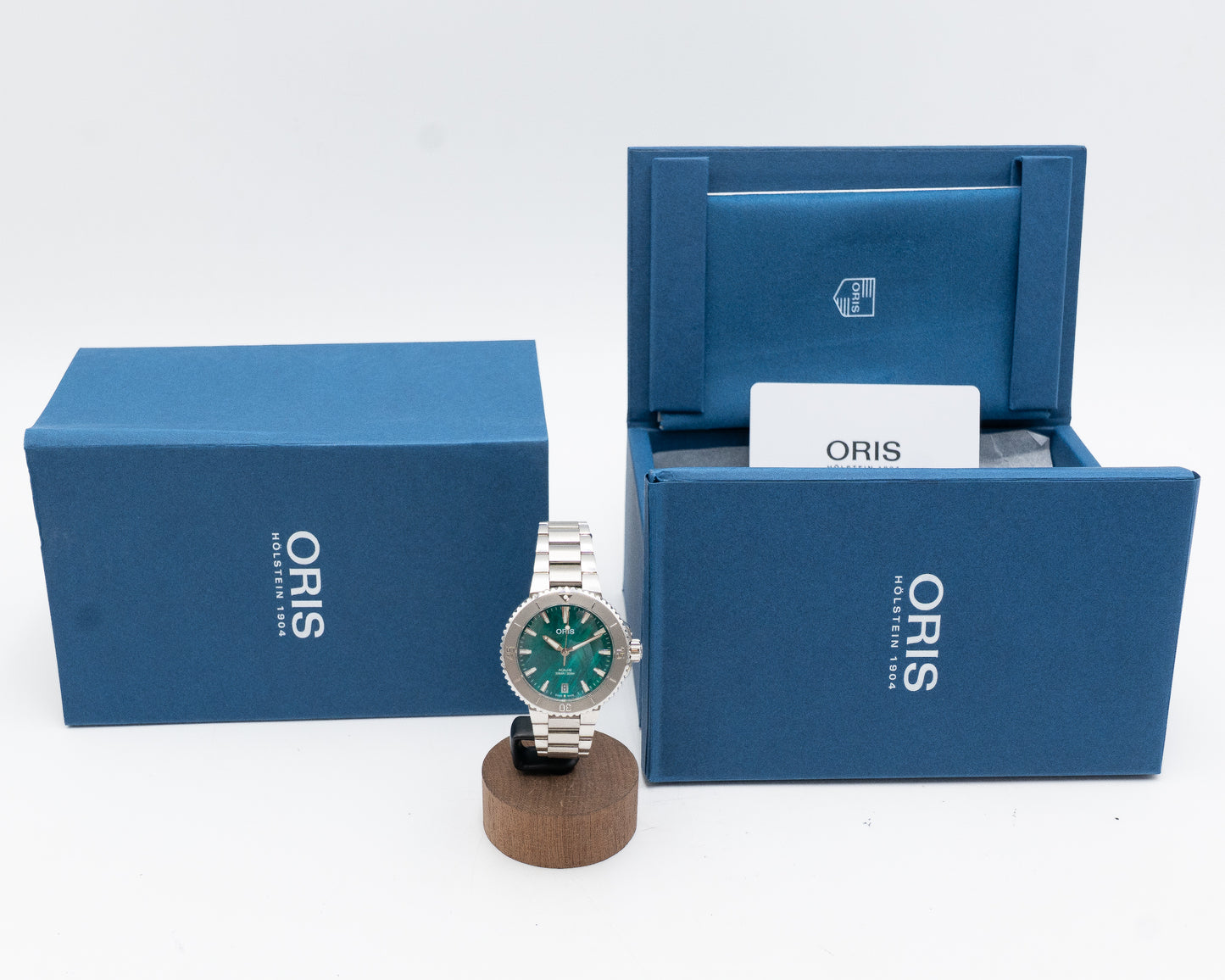 Oris x Bracenet Aquis 36.5mm 01 733 7770 4137-07 Blue Upcycle