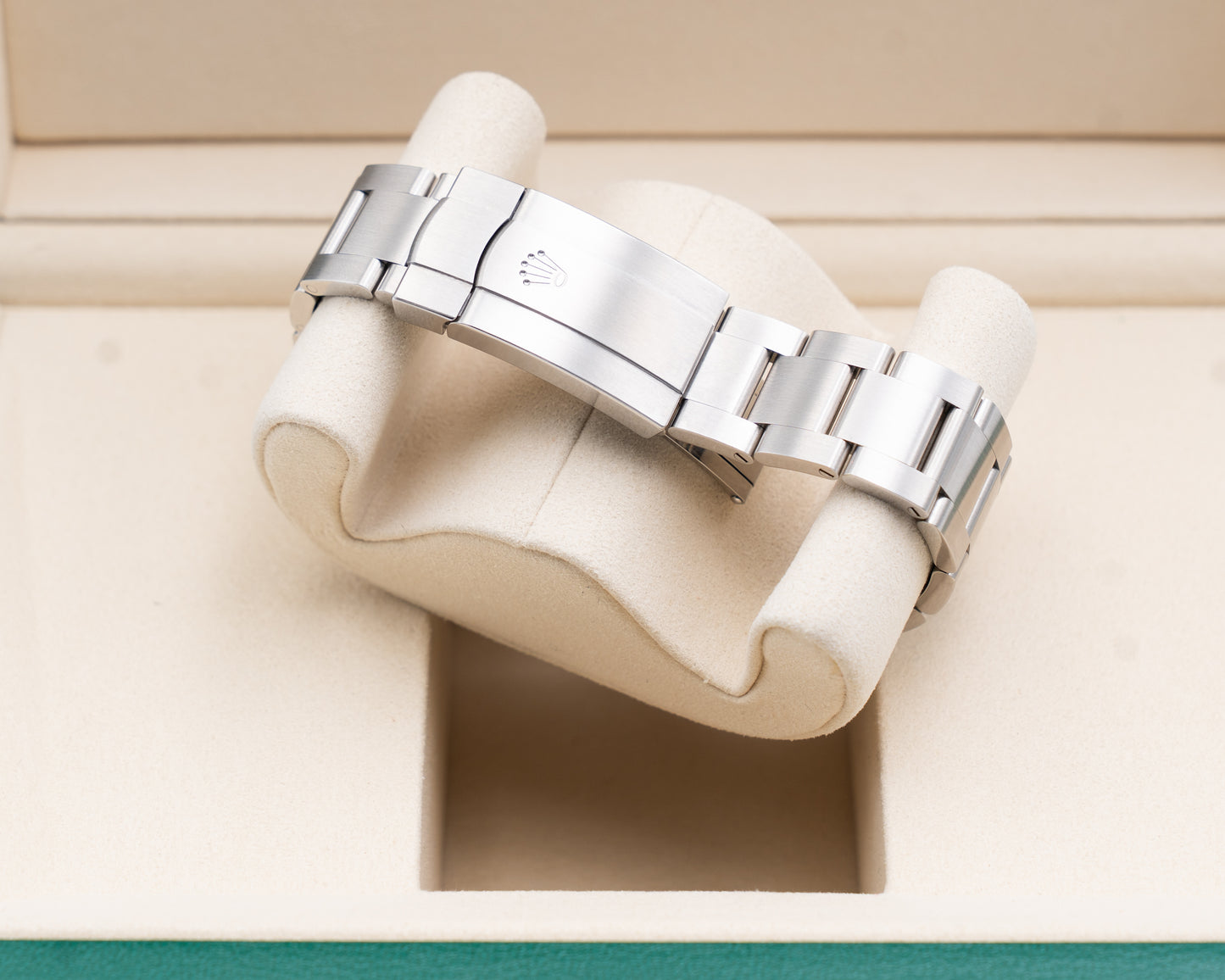 Rolex Oyster Perpetual 41mm 134300 Beige Dial 2025