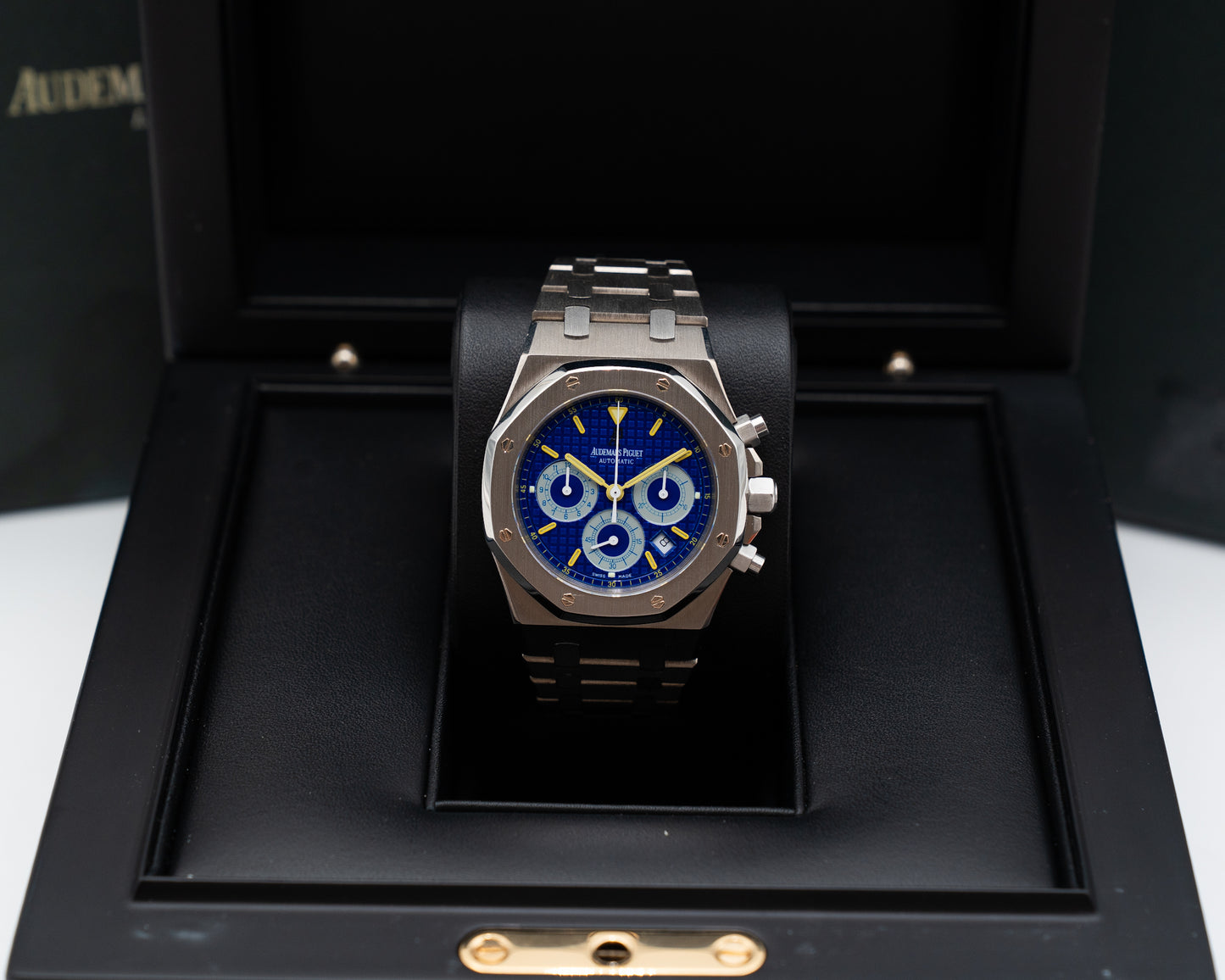Audemars Piguet Royal Oak 39mm 25860IS.OO.1110ST.04 Chrono City of Sails E-Serial