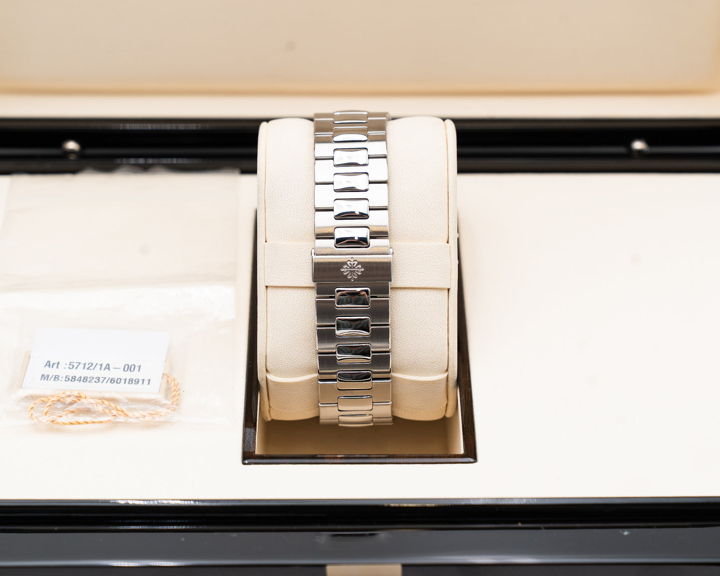 Patek Philippe Nautilus 40mm 5712/1a-001 Blue Dial 2015