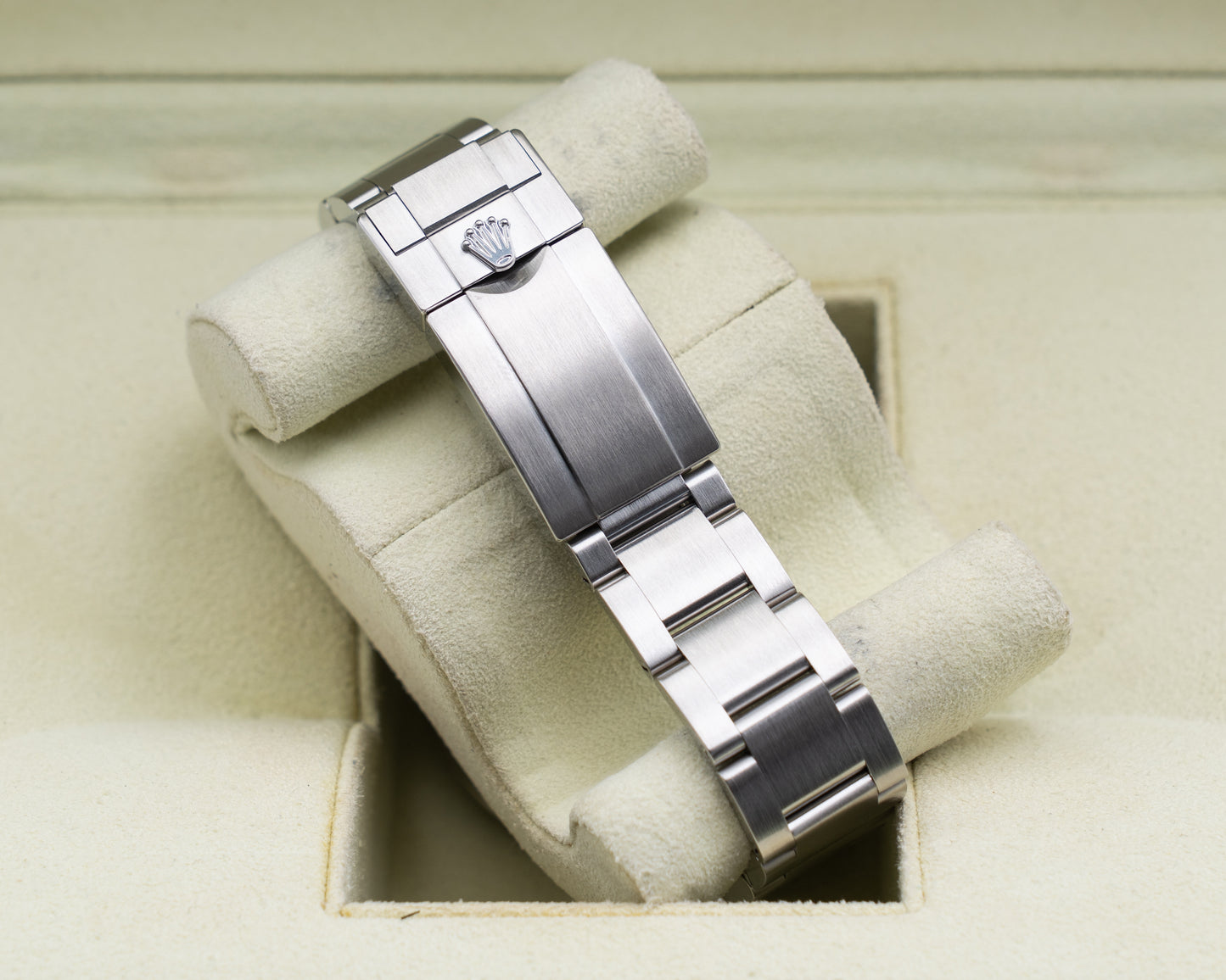 Rolex Explorer II 42mm 216570 White Polar 2014