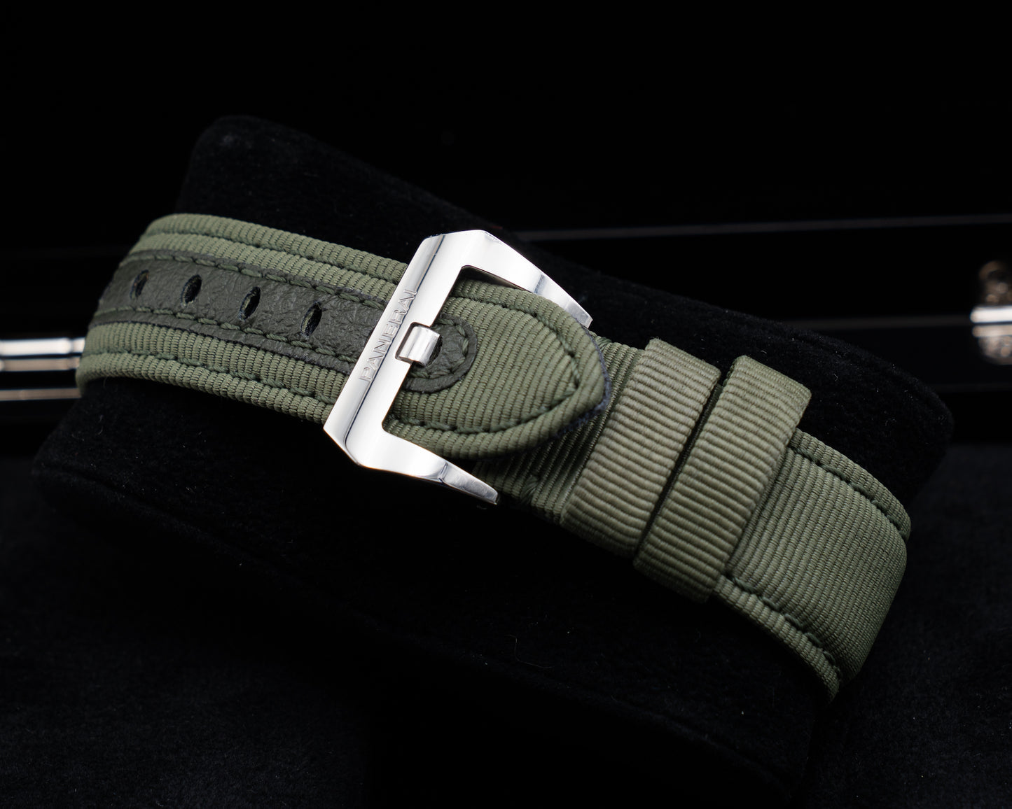 Paneri Radiomir 1940 42mm PAM00512 Black Dial Green Strap 2016