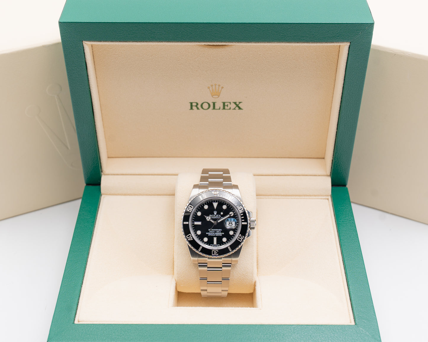Rolex Submariner 40mm 116610LN Black dial Z serial