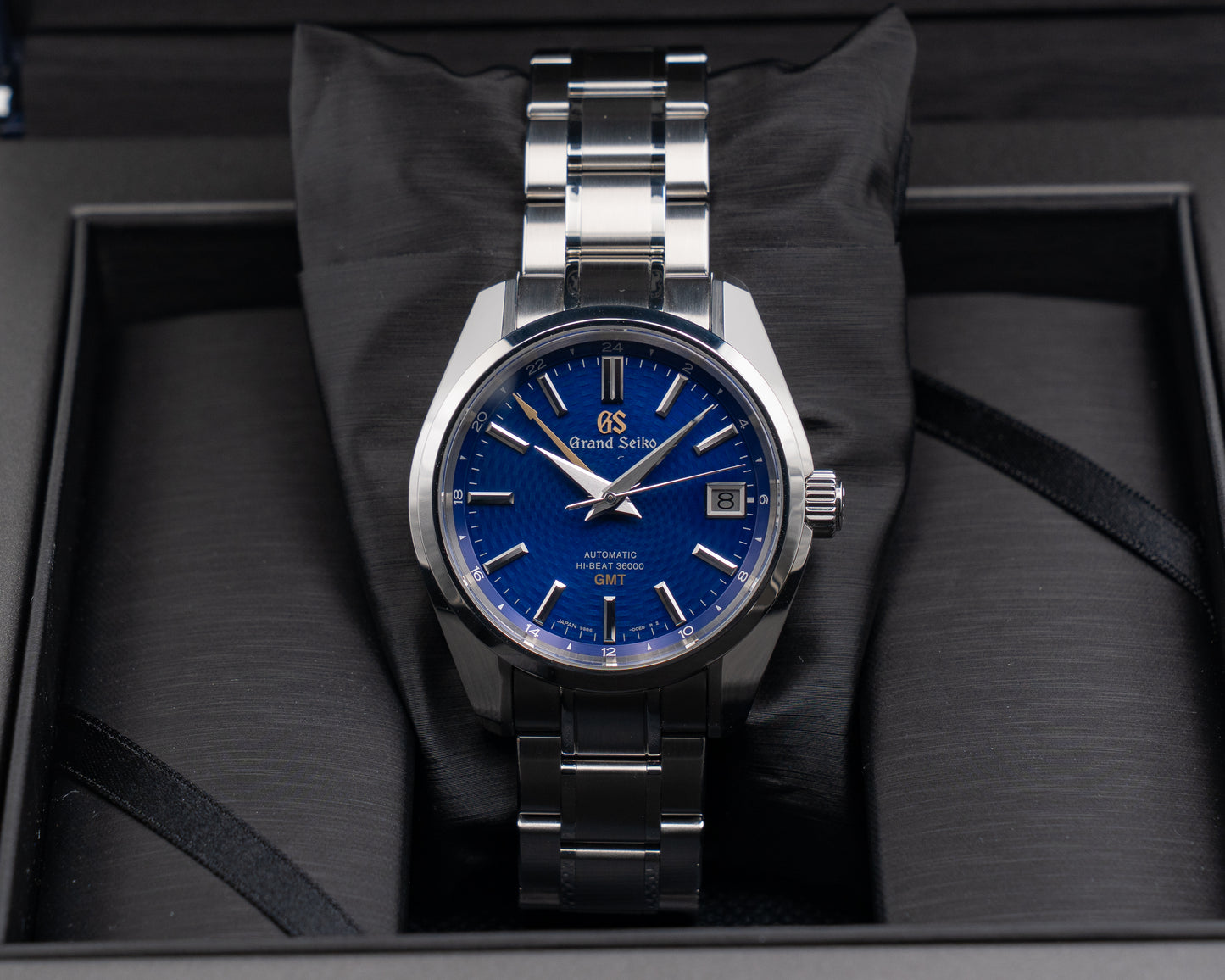 Grand Seiko GMT Heritage 40mm SBGJ261 Blue Peacock Dial 2023