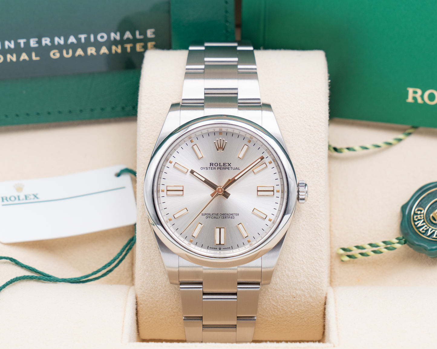 Rolex Oyster Perpetual 41mm 124300 Silver 2023