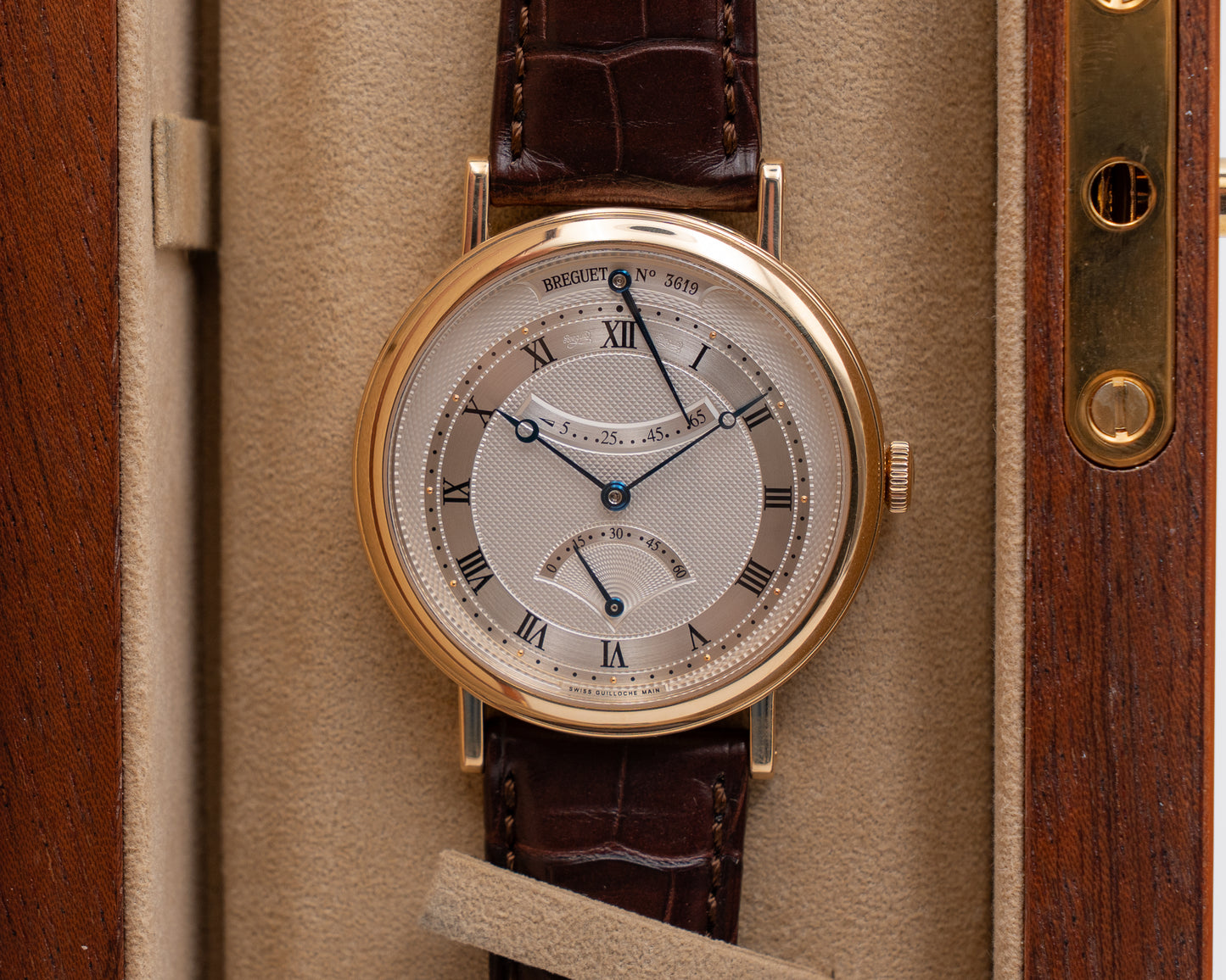 Breguet Classique 39mm 5207BA/12/9V6 Yellow gold Retrograde Seconds 2014