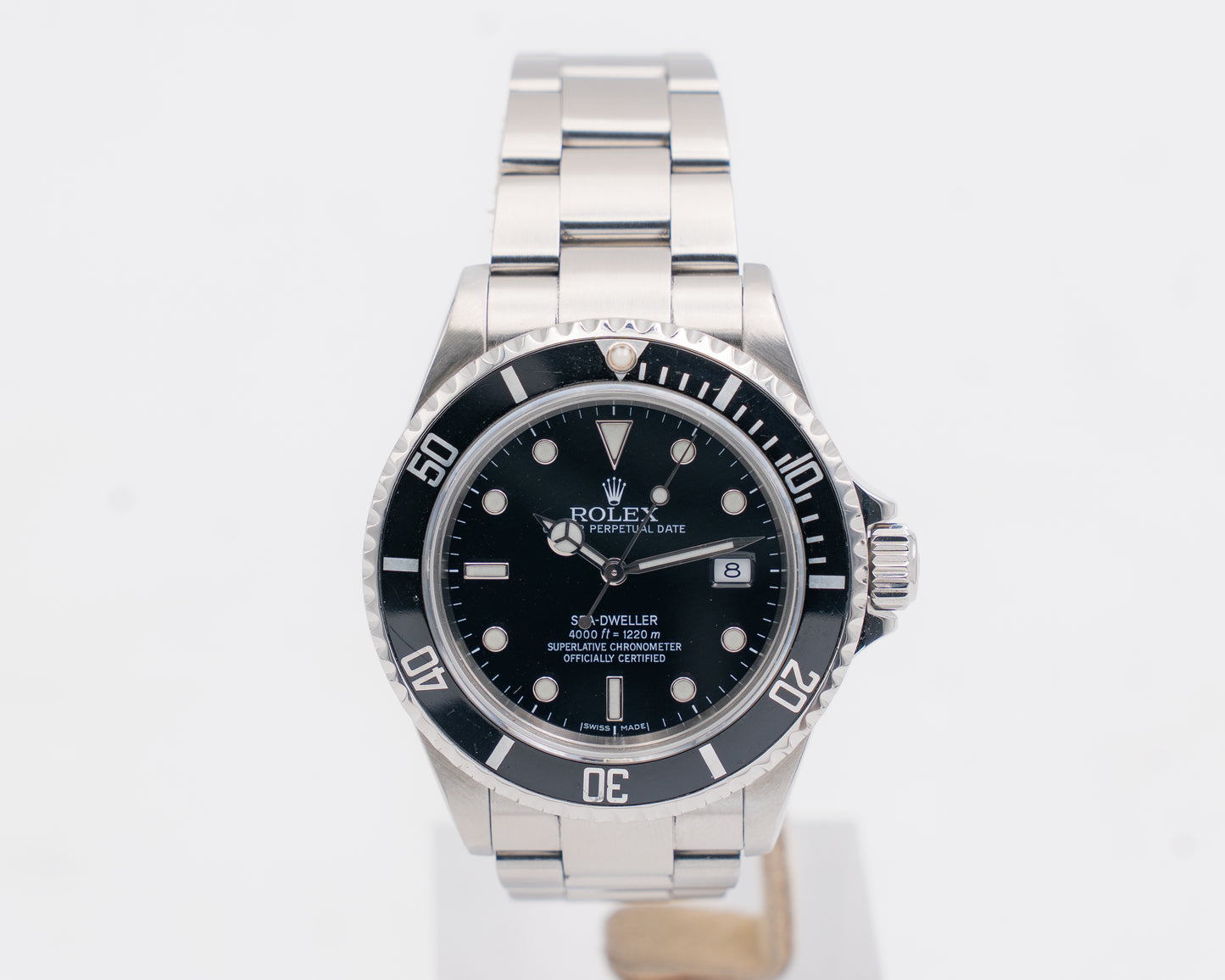 Rolex Seadweller 16600 40mm 4000ft Black No holes M serial 2008