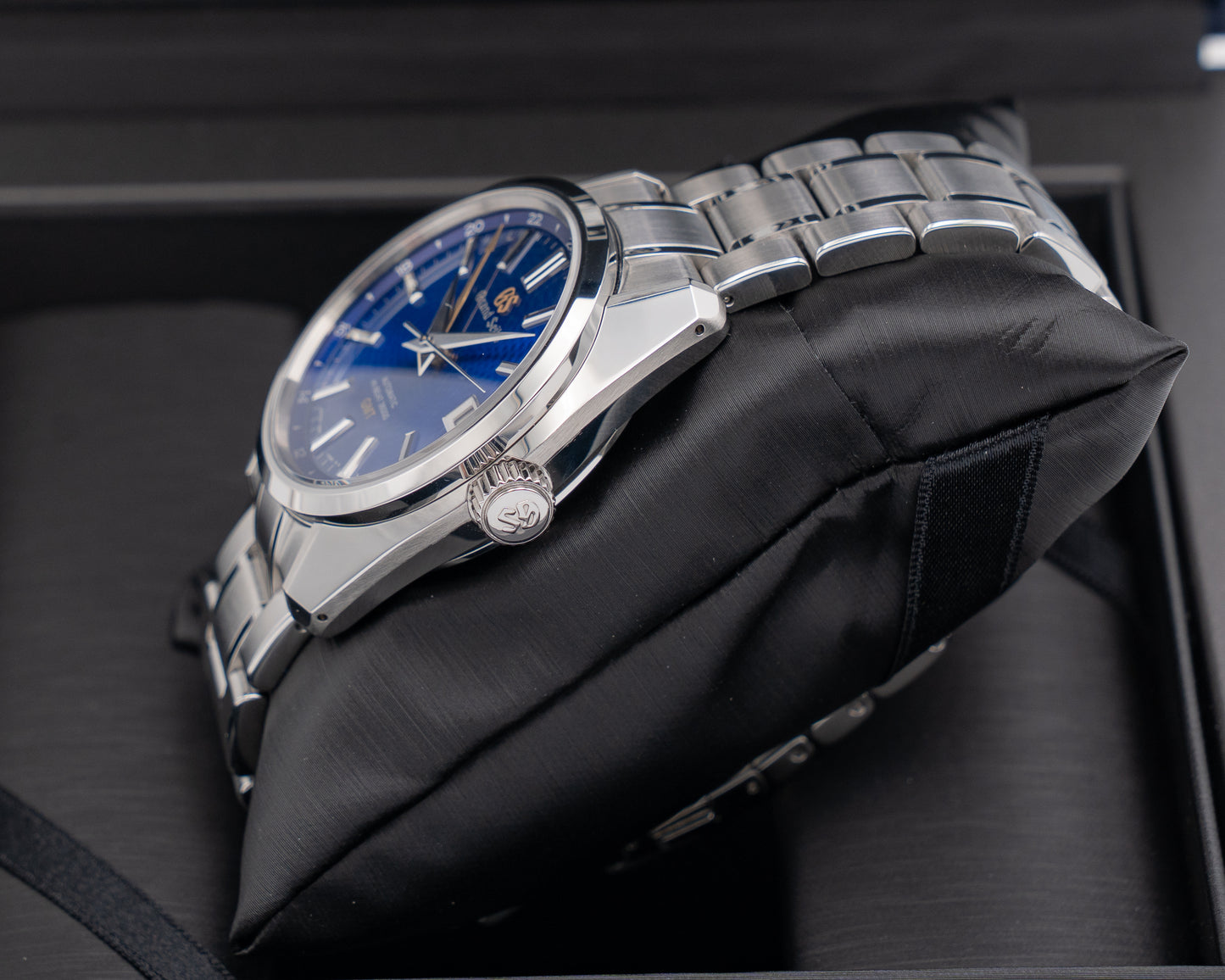 Grand Seiko GMT Heritage 40mm SBGJ261 Blue Peacock Dial 2023
