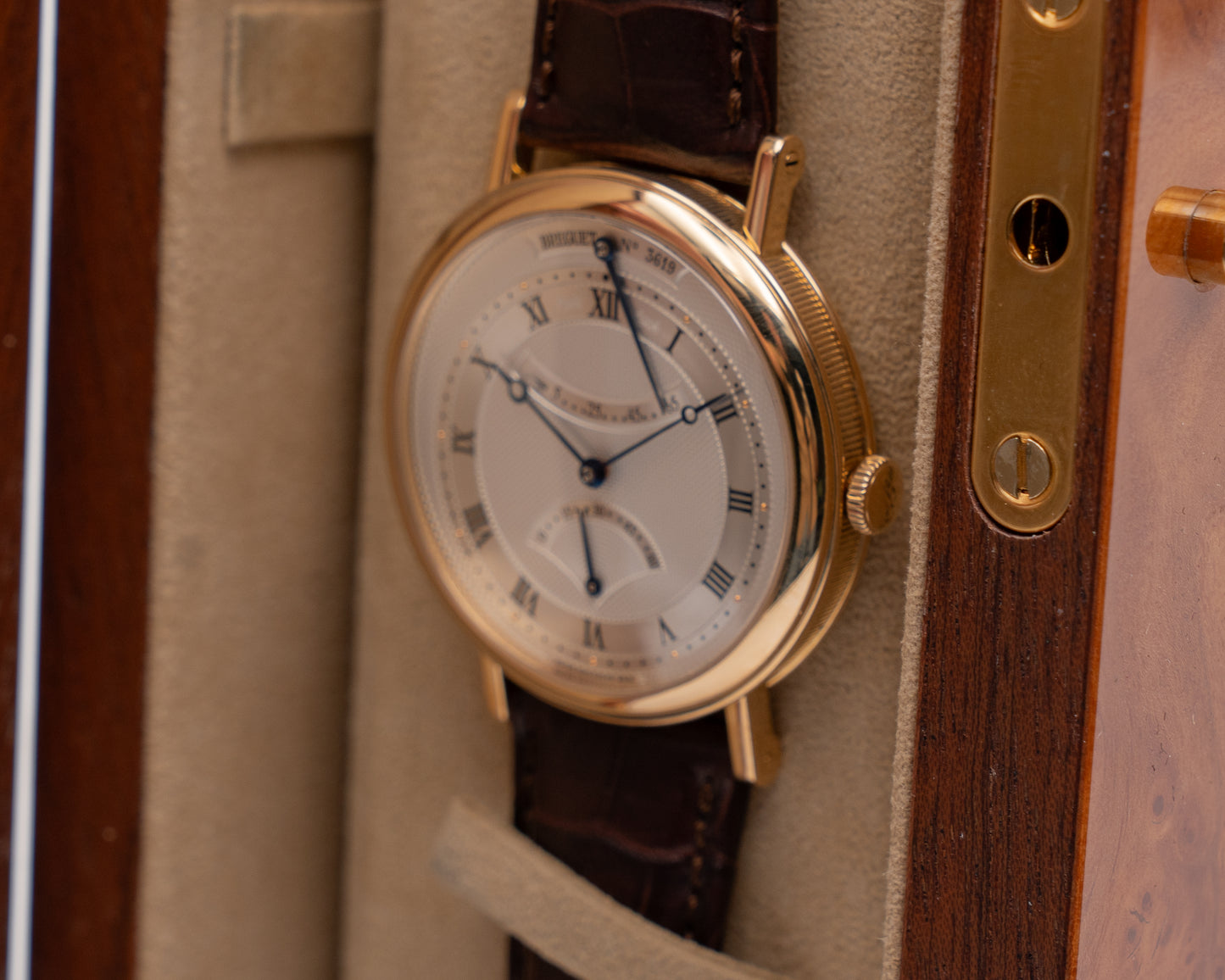 Breguet Classique 39mm 5207BA/12/9V6 Yellow gold Retrograde Seconds 2014