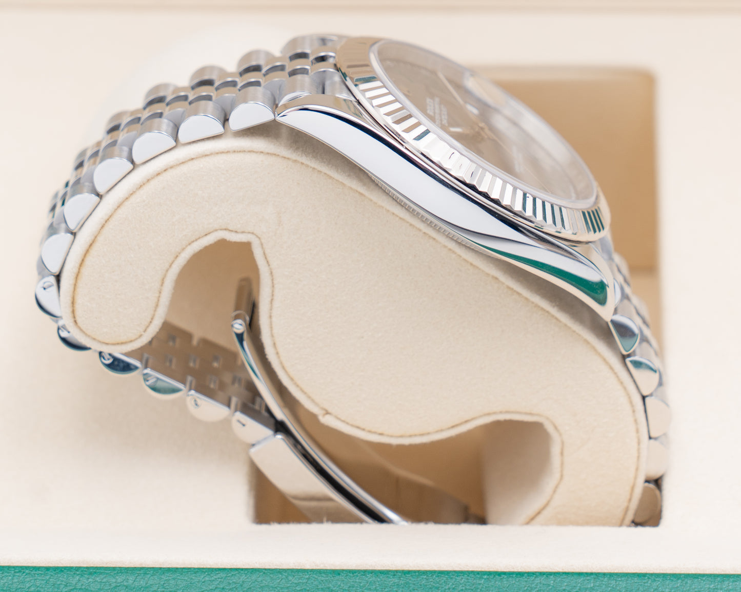 Rolex Datejust 41mm 126334 Wimbledon Fluted Jubilee 2025