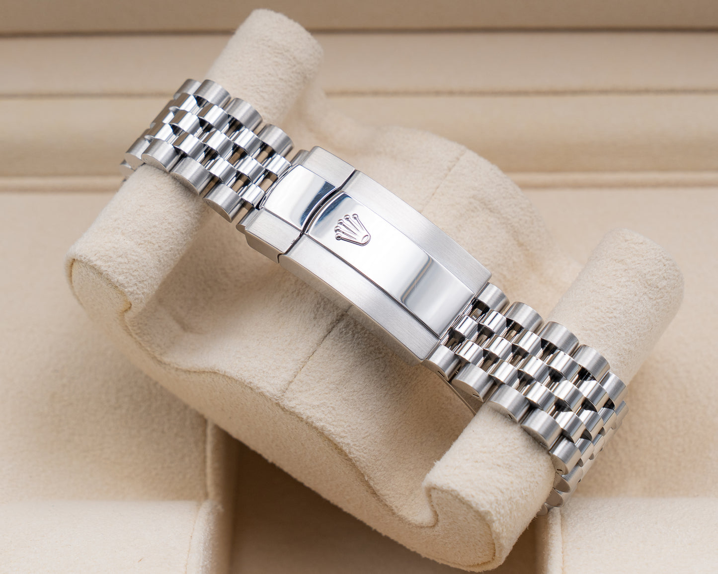 Rolex Datejust 41mm 126300 Blue Motif on Jubilee 2022
