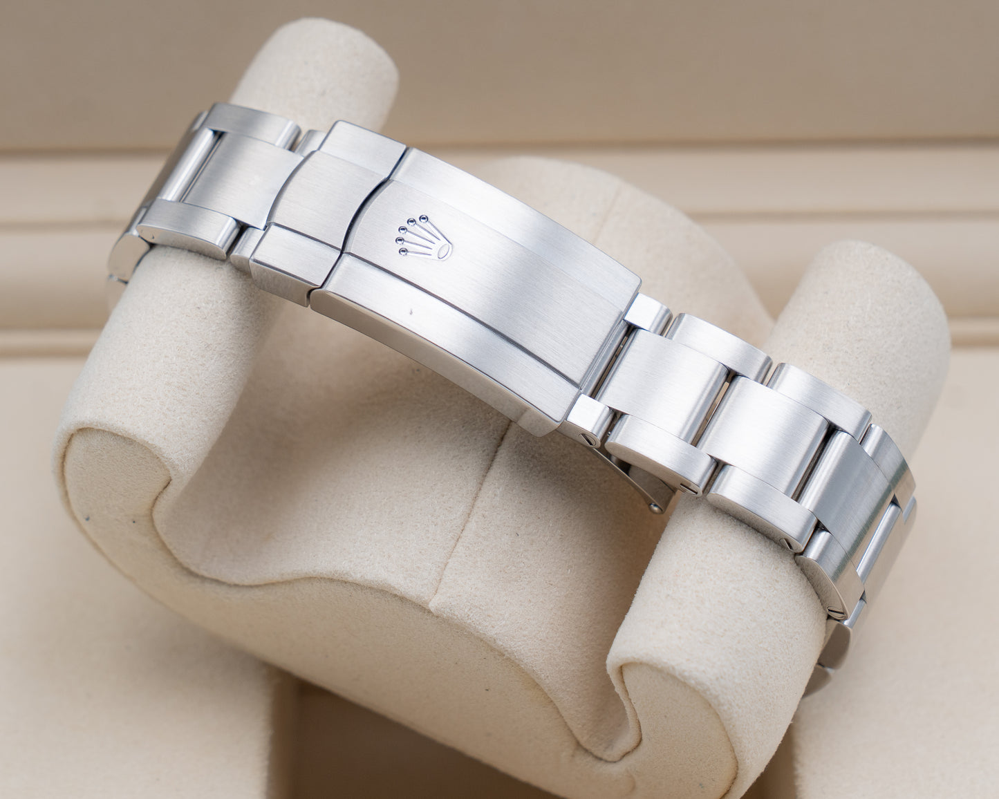 Rolex Oyster Perpetual 36mm 126000 Med Blue Dial 2025