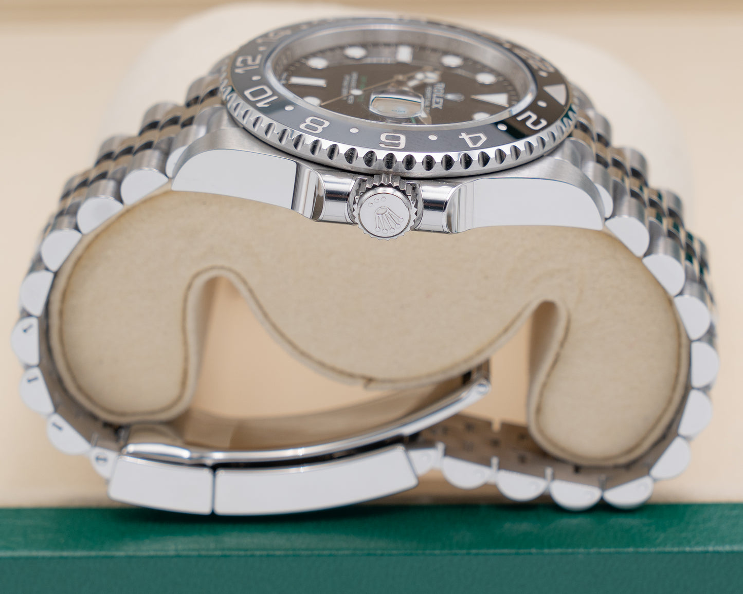 UNWORN Rolex GMT-Master II 40mm 126710GRNR Bruce Wayne Jubilee 2026